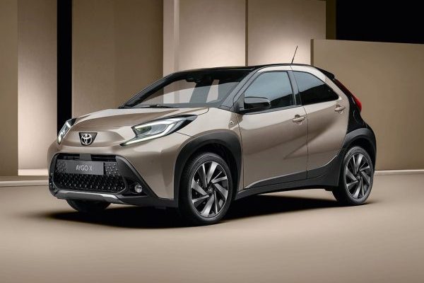 Toyota Ayxo X color