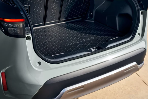 TOYOTA YARIS CROSS INTERIOR