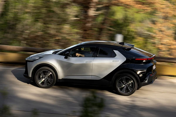toyota c-hr 2