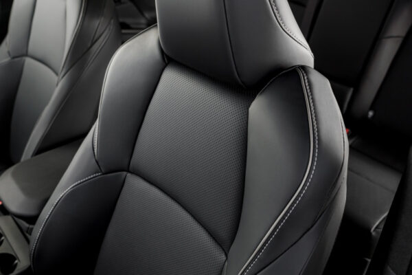 800_2026_bz4x_interior_012